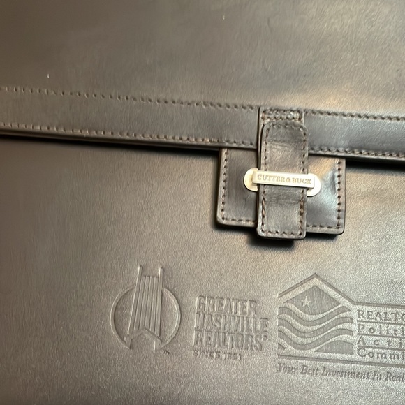 Cutter & Buck. Satchel. Very nice. Mahogany color. Excellent condition - Picture 3 of 7